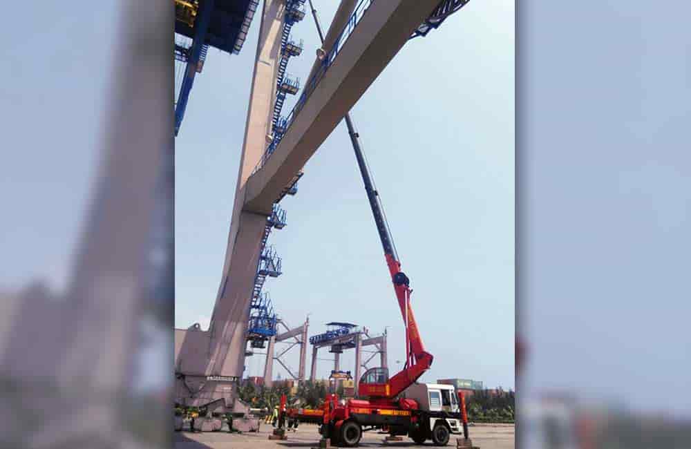 Truck Mounted Boom Lift Services